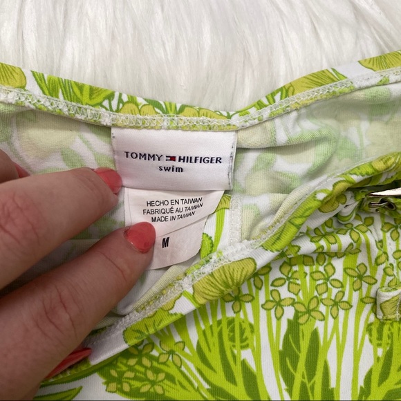 Tommy Hilfiger Wrap Swim Skirt Size Medium - Picture 5 of 6